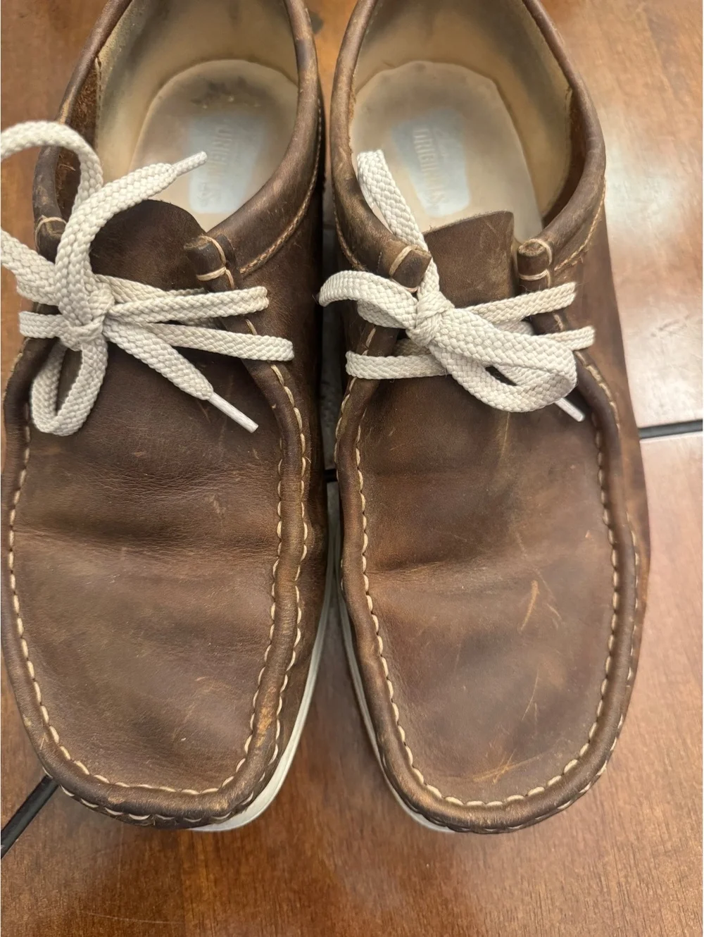 N/A clarks originals